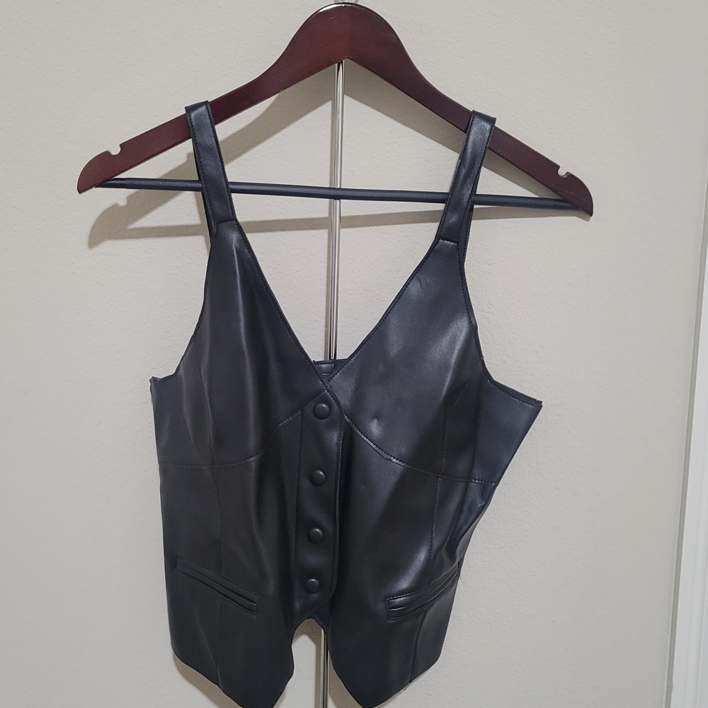 Black Faux Leather Crop Vest Top - Picture 2 of 6